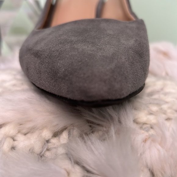 Kelly & Katie Gray Slingback Block Heels - Picture 9 of 12